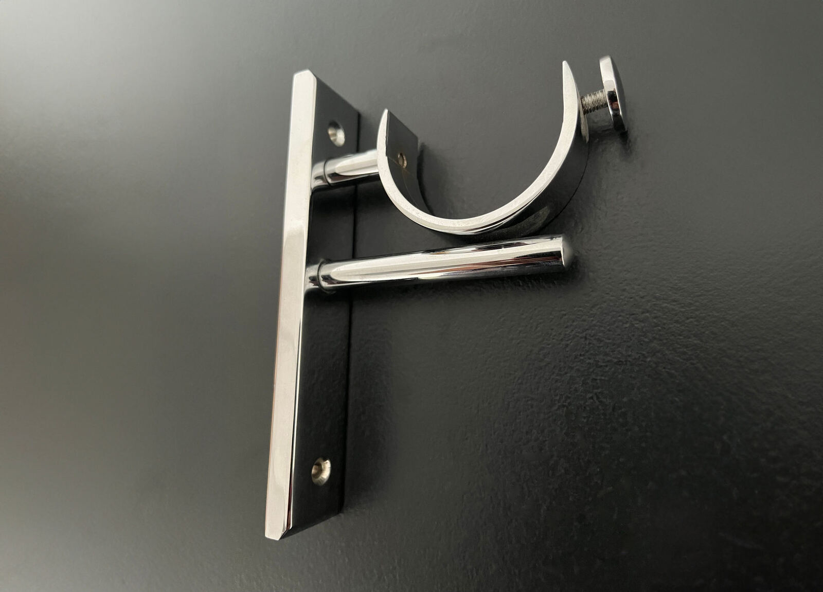 Architrave Bracket
