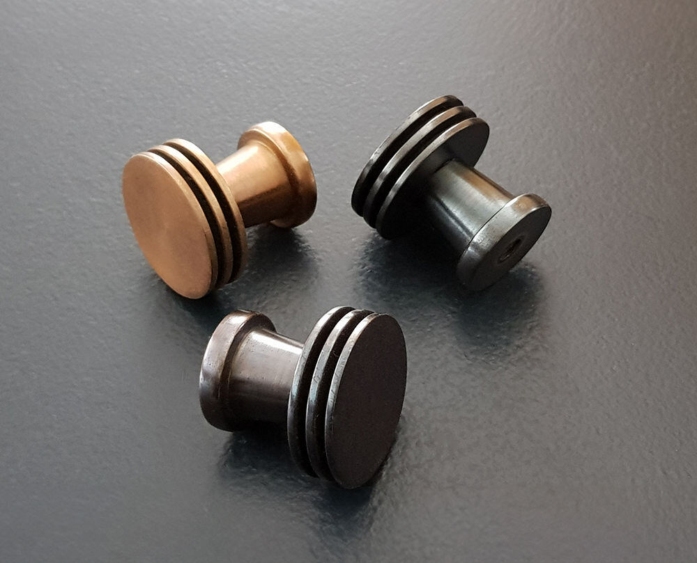 Chantilly Knobs